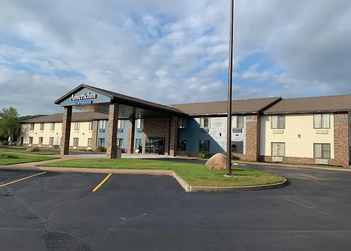 Luxury hotel only: Americinn By Wyndham Prairie Du Chien